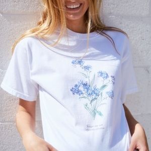 Brandy Melville Forget-me-not Cropped Tee